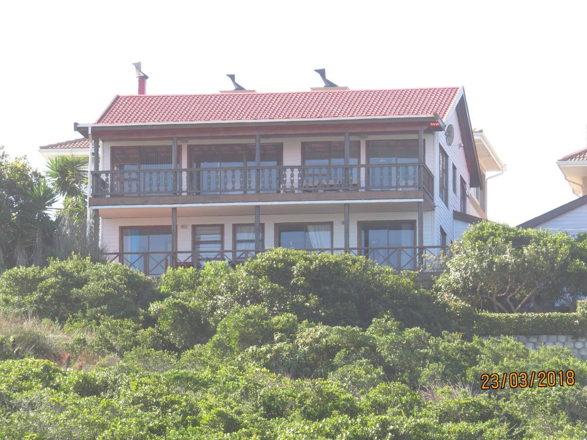 At Whale-Phin Guest House Reebok Exterior photo