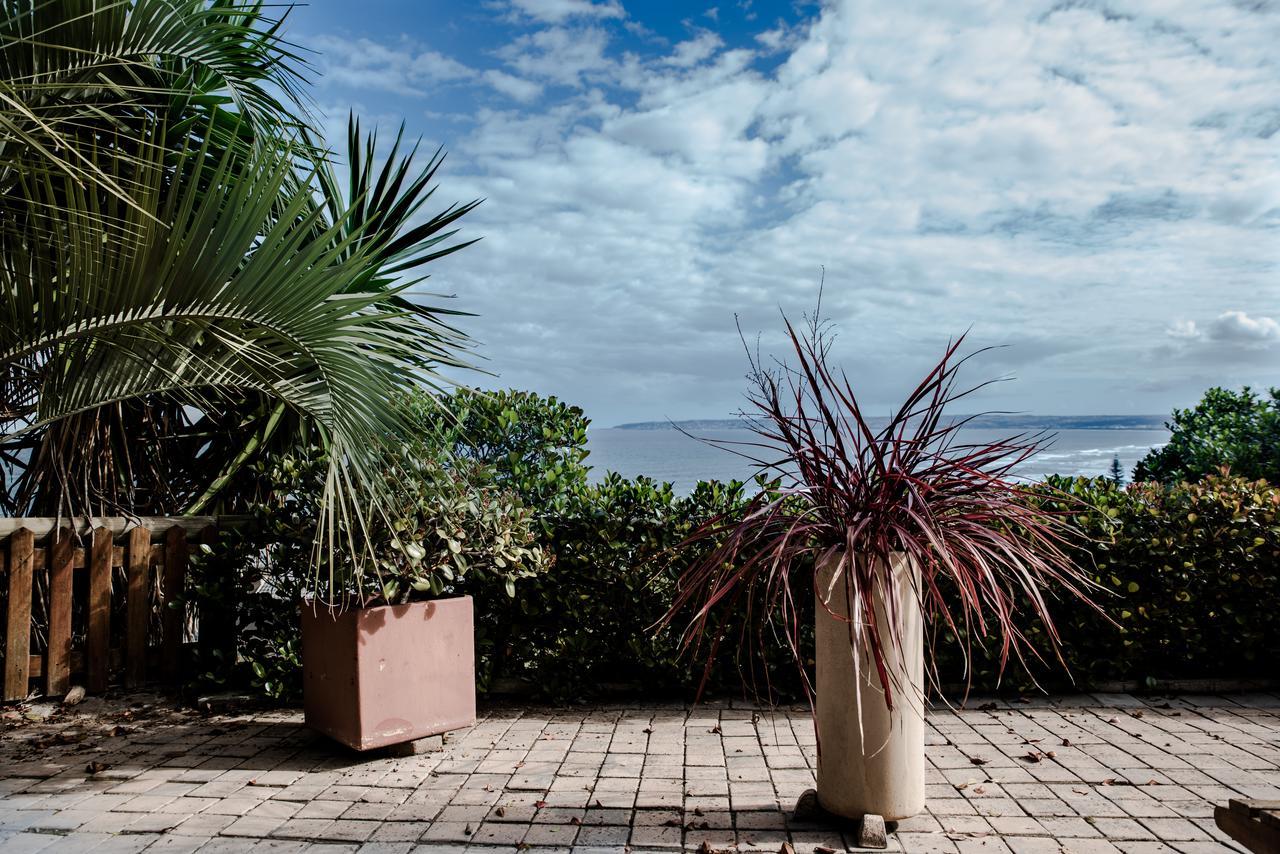 At Whale-Phin Guest House Reebok Exterior photo